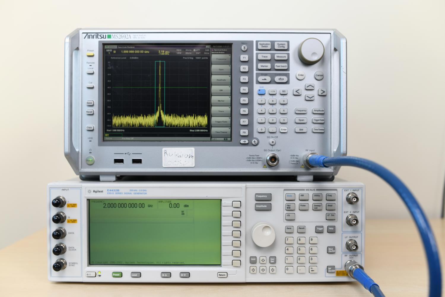 Agilent E4432B